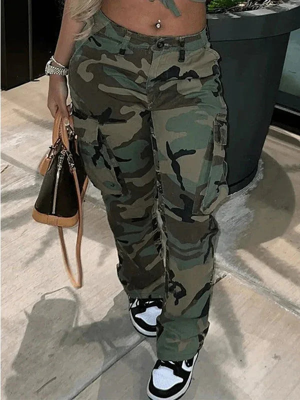 Women's Camo Print Relaxed-Fit Multi-Pocket Cargo Pants