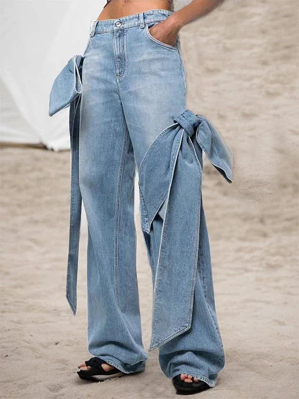 Women's Cute Bowknot Embellished Straight-Leg Jeans